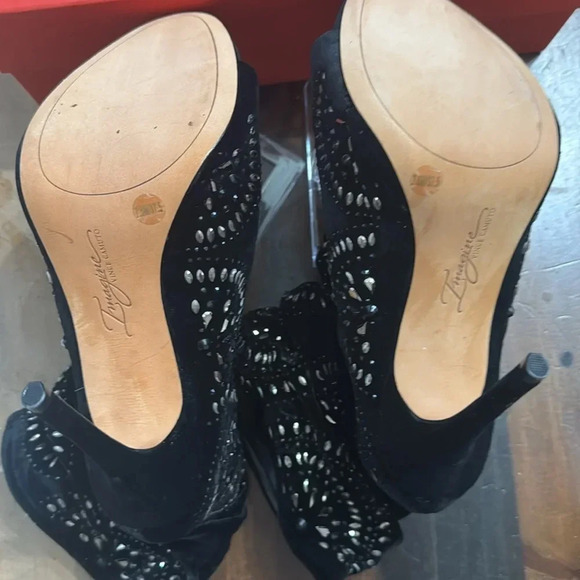Vince Camuto IMAGINE black beaded peep toe booties
NEW - Picture 9 of 10
